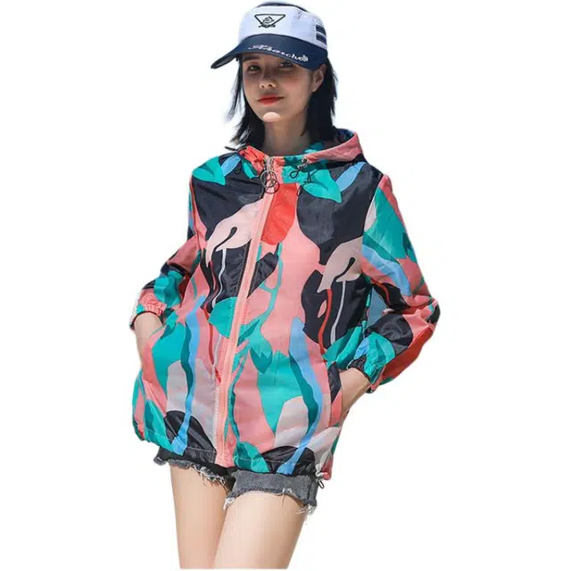 沐晓欣 薄款宽松舒适截短外套 女款