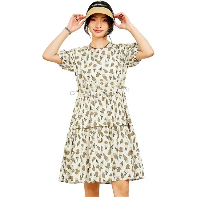 木果果木 甜美可爱层次感印花常规袖圆领高腰短袖连衣裙 女款