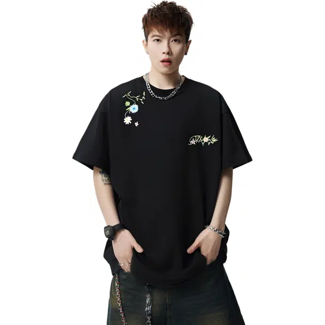 AWAO T