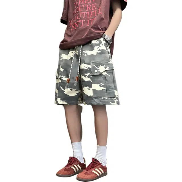 AWAO