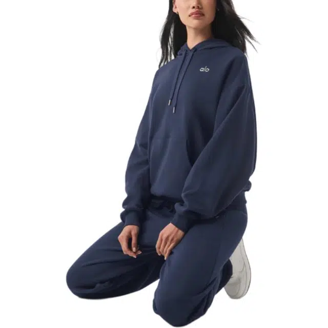 Alo Yoga JISOO Series