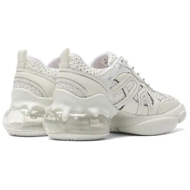 Daphne Bubble Series