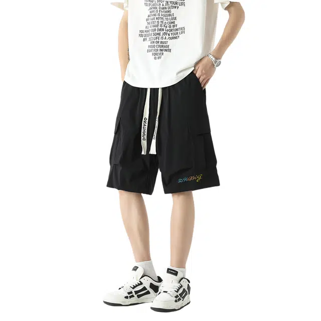 敦煌博物馆 美式复古潮流薄款凉感痞帅彩色字母印花设计感宽松直筒阔腿大口袋抽绳五分工装短裤 男女同款