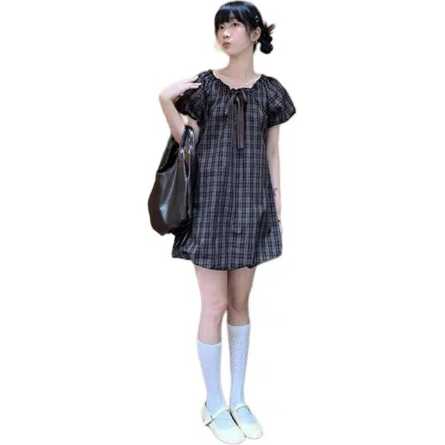 黛尔佳人 小众甜美泡泡袖花苞女格子木耳边短裙小个子娃娃裙短袖连衣裙 女款