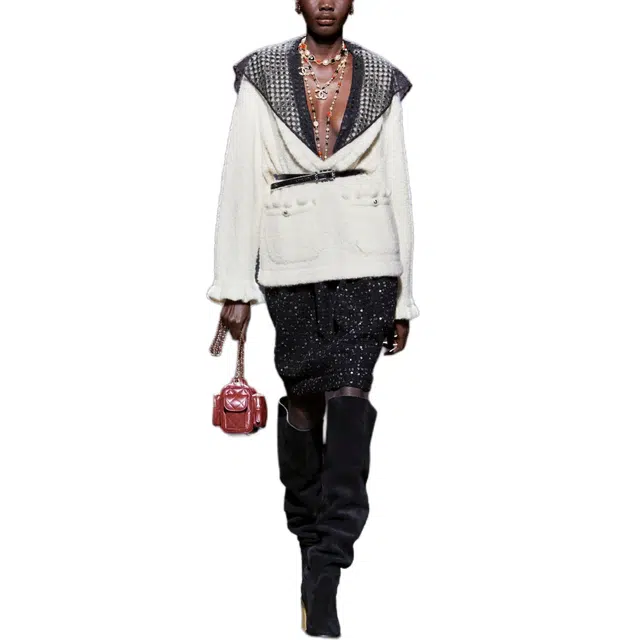 CHANEL SS24 V