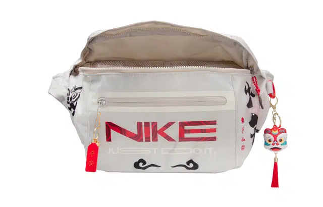 Nike LOGO