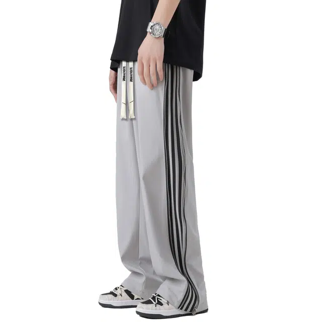 URBAN AUTHENTIC