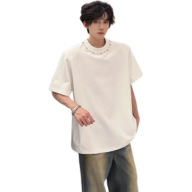 URBAN AUTHENTIC T