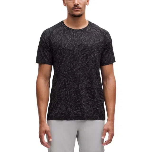lululemon Metal Vent Tech Silverescent T