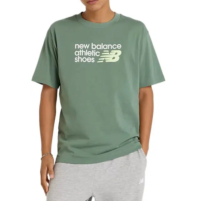 New Balance AthleticsPremiumRelaxedChestLogoT
