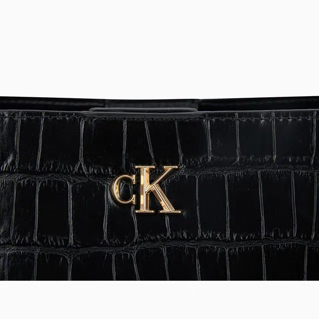 CALVIN KLEIN