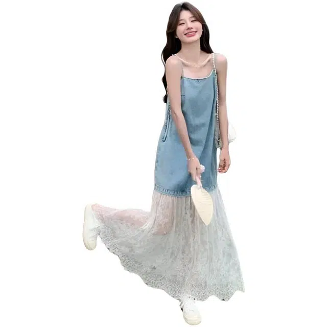 天才小熊 设计感气质甜辣牛仔裙女夏季蕾丝拼接裙甜美减龄长裙子潮吊带连衣裙 女款