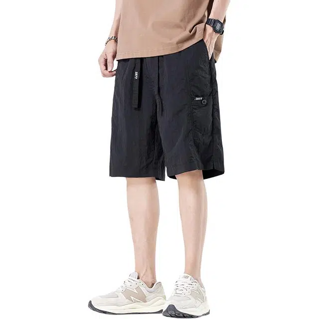 羽浅 薄款冰丝五分裤工装运动中裤潮流贴标宽松百搭休闲短裤 男款