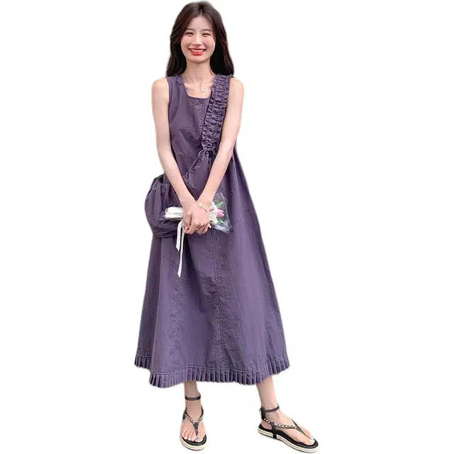 哒头下雨不愁 韩版设计感小众宽松简约长裙无袖连衣裙 女款