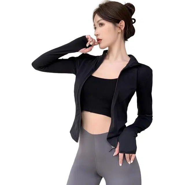 木清清  修身防晒立领显瘦夏季透气无帽  瑜伽外套  女款