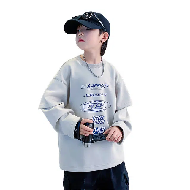 俞兆林卫衣 时尚字母舒适百搭 浅卡其色 中小童