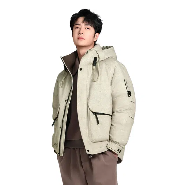 鸭鸭 短款宽松纯色时尚连帽羽绒服 男女同款