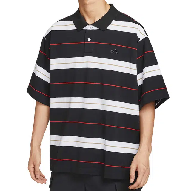 Nike Sportswear Club T