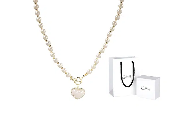 希遇 爱心珍珠项链女锁骨链简约心形吊坠气质小众高级感颈链