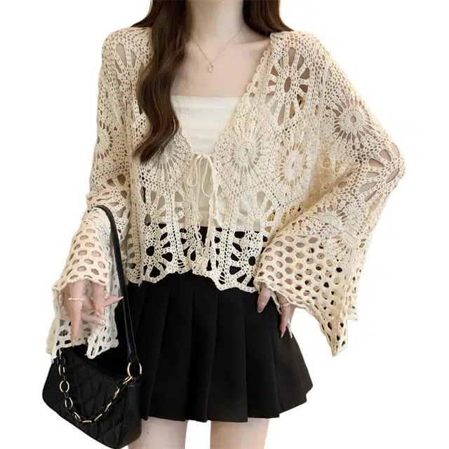 缪斯的诱惑 勾花镂空系带开衫女夏季波西米亚度假风长袖短款上衣罩衫针织衫 女款