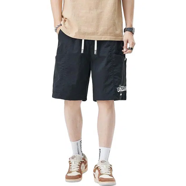 法文箱子 字母刺绣百搭款速干透气五分运动裤沙滩裤休闲短裤 男款