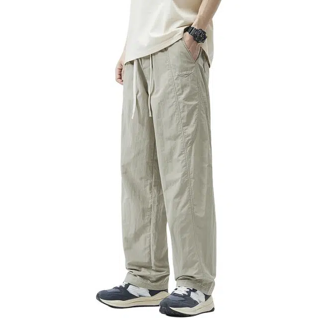 么宁 个性刺绣夏季薄款冰丝速干透气宽松直筒拼接简约百搭舒适垂感凉感运动休闲裤 男女同款