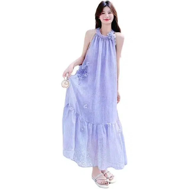 黛尔佳人 度假简约挂脖设计感宽松法式长裙子无袖吊带连衣裙 女款
