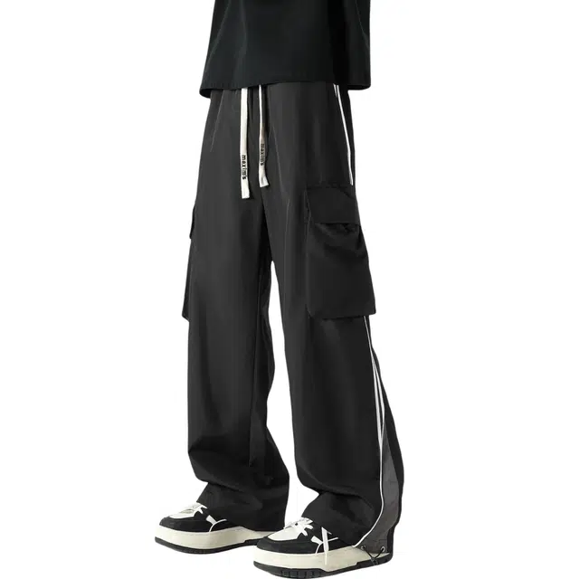 maxim's de paris logo