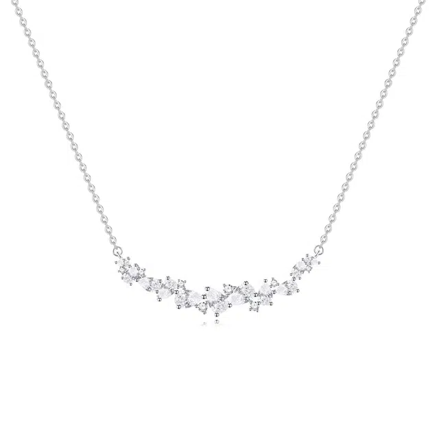 冰心雨 莫比乌斯环轻奢小众设计四叶草闪钻跳动的心日常通勤约会锁骨链 合金材质 项链 女款