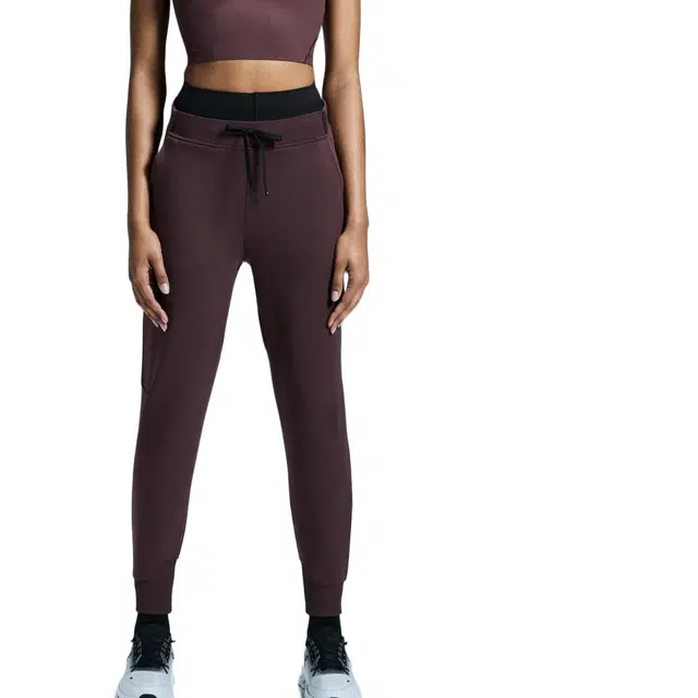 On Sweat Pants