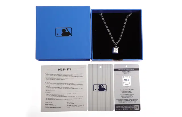 MLB