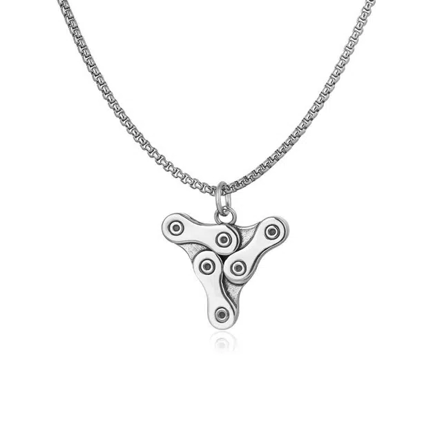 芊淑歆 三角齿轮链条吊坠轻奢高级感精致时尚设计 钛钢 项链 男款