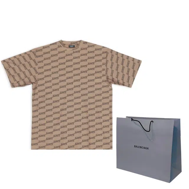 Balenciaga FW22 LogoT