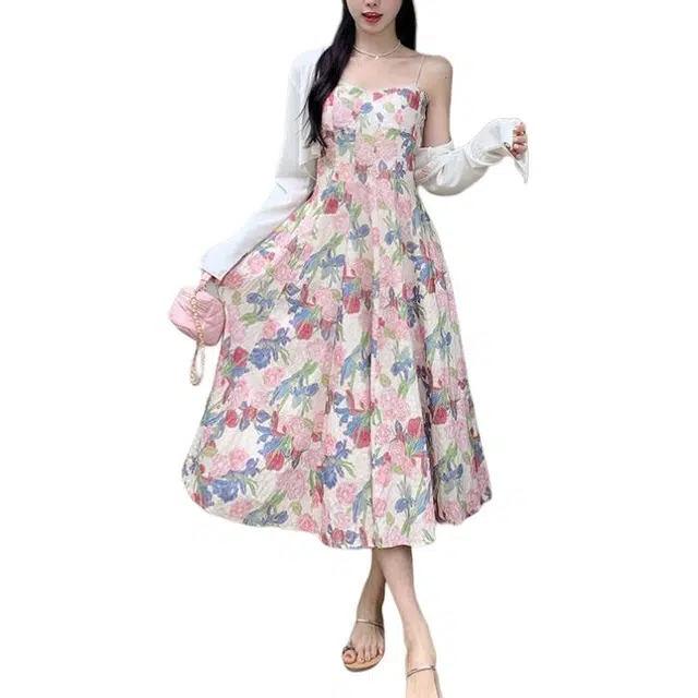 小卷要加油 高级感减龄法式森系可爱吊带连衣裙 女款