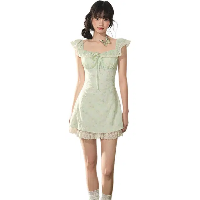 缪斯的诱惑 冰萃海盐甜美飞袖碎花裙提花吊带连衣裙 女款