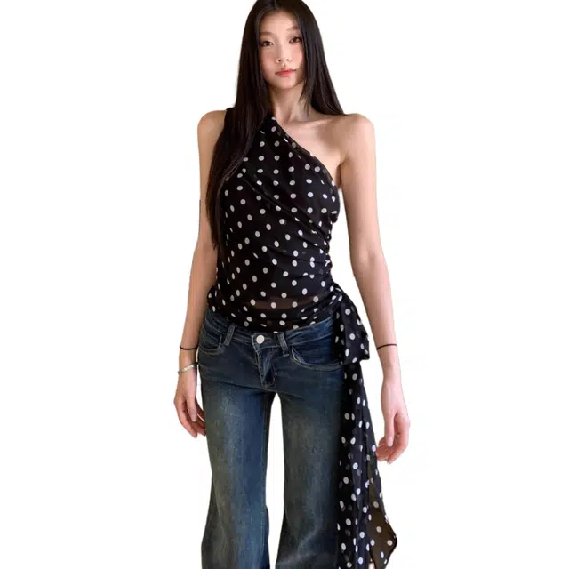 小卷要加油 辣妹波点斜肩女修腰显瘦夏季设计感小众绑带上衣背心 女款