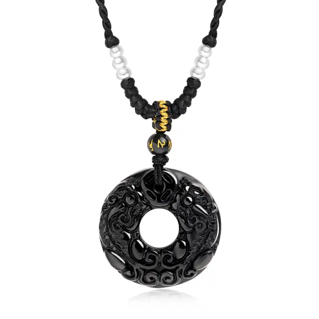 【光彩夺目】 帝苏行 招财貔貅平安扣 新中式国潮 吉祥如意平安顺遂 好运 简约小众设计 黑曜石 玉石项链 女款