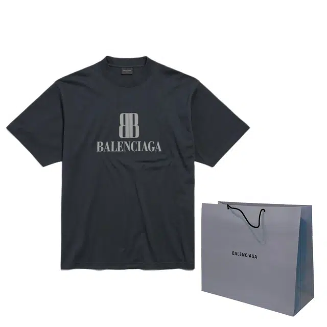 Balenciaga FW25 T