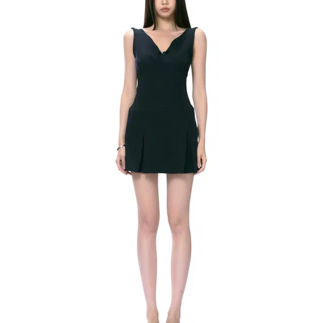 小卷要加油 法式气质收腰百搭时尚舒适无袖连衣裙 女款