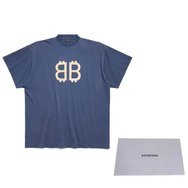 Balenciaga FW24 T