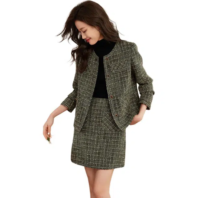 沫晗依美 单排扣格子圆领简约上衣中腰合身短裙裙装套装 女款 灰绿色