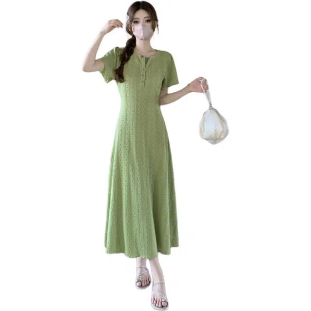 水中花 多巴胺漂亮茶歇森女系法式穿搭短袖连衣裙 女款