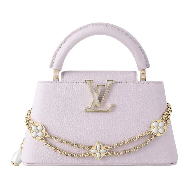 LOUIS VUITTON Capucines EAST-WEST Taurillon