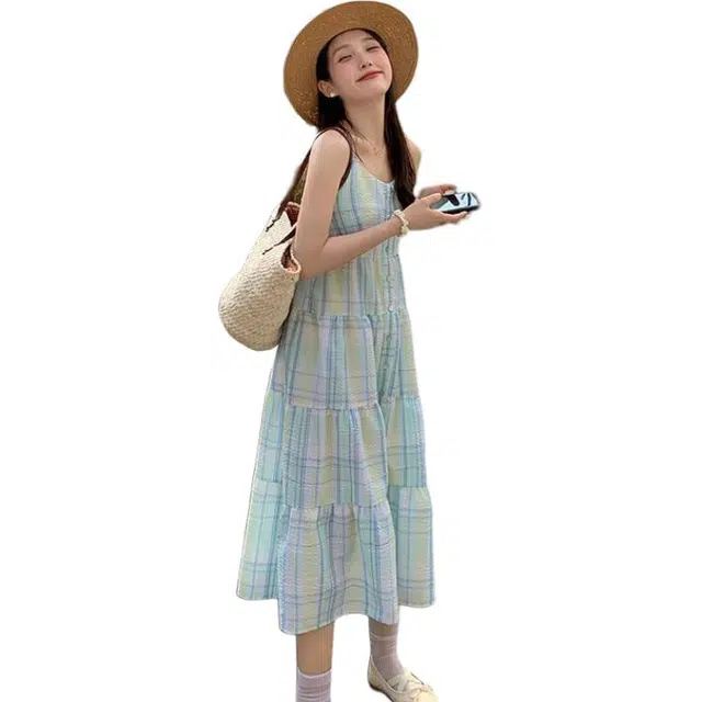 黛尔佳人 度假海边拍照长裙日系甜美小清新显瘦格子背心子女夏季吊带连衣裙 女款