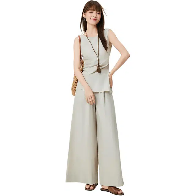 爱依服 文艺知性气质通勤高级感休闲套装 女款