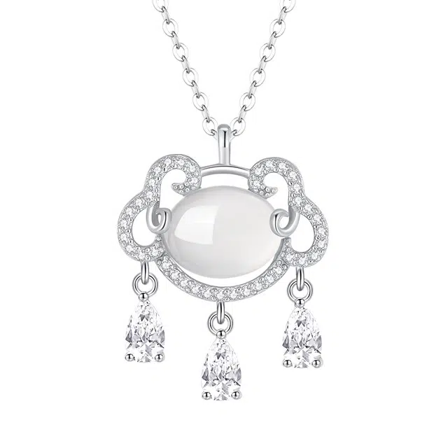 周大生 幸福平安锁银镶玉平安锁套链小众新中式锁骨链 玉髓 银项链 女款