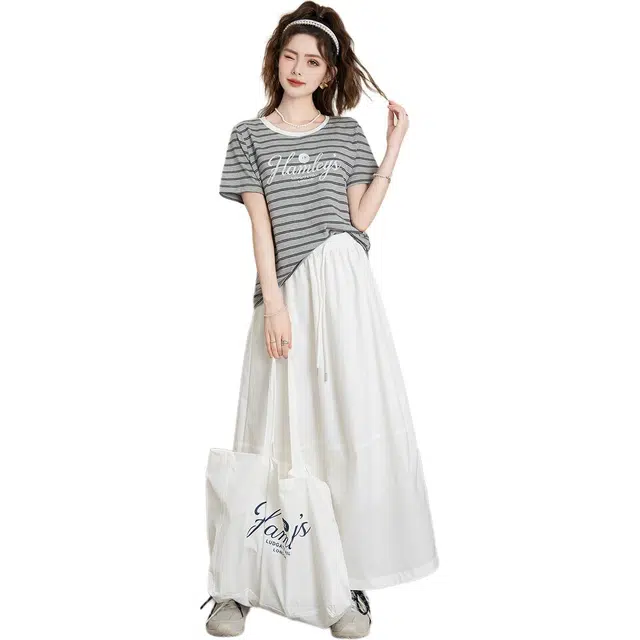 法文箱子 圆领条纹套头短袖上衣半身裙裙装套装 女款