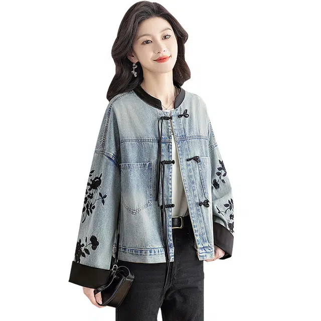 丝柏舍 拼接短款水洗宽松撞色刺绣单排扣长袖牛仔外套 女款 浅蓝色