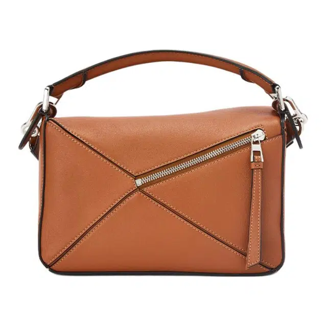LOEWE Puzzle Anagram