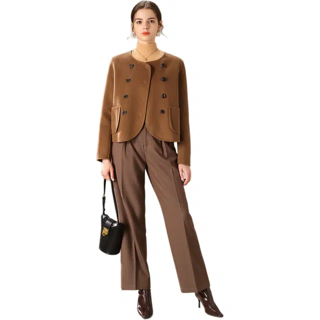 粉红玛琍 小香风直筒圆领夹克外套 女款 暖咖